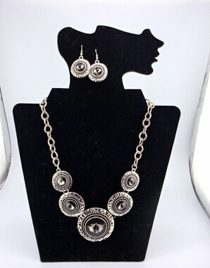 Silver Tone Clear Round Crystal Rhinestone Necklace And Dangle Earrings Set